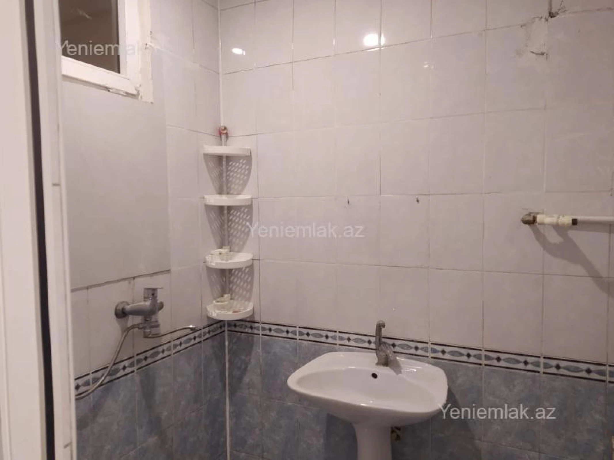 Satılır 2 otaqlı köhnə tikili 40 m²