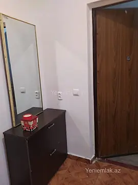 Satılır 2 otaqlı köhnə tikili 40 m²