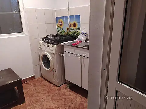 Satılır 2 otaqlı köhnə tikili 40 m²