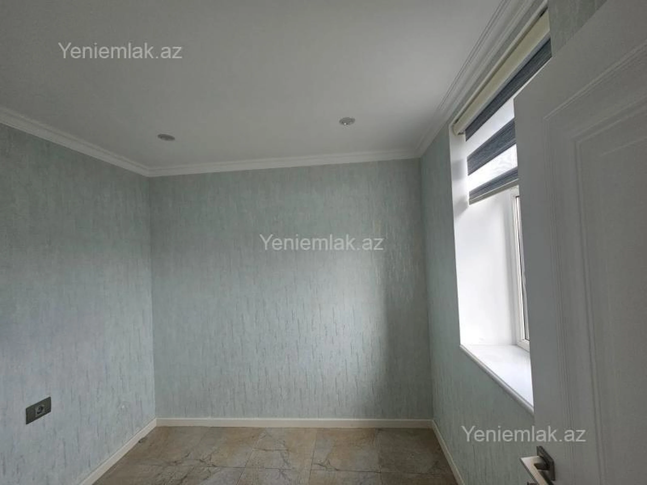 Satılır 3 otaqlı köhnə tikili 100 m²