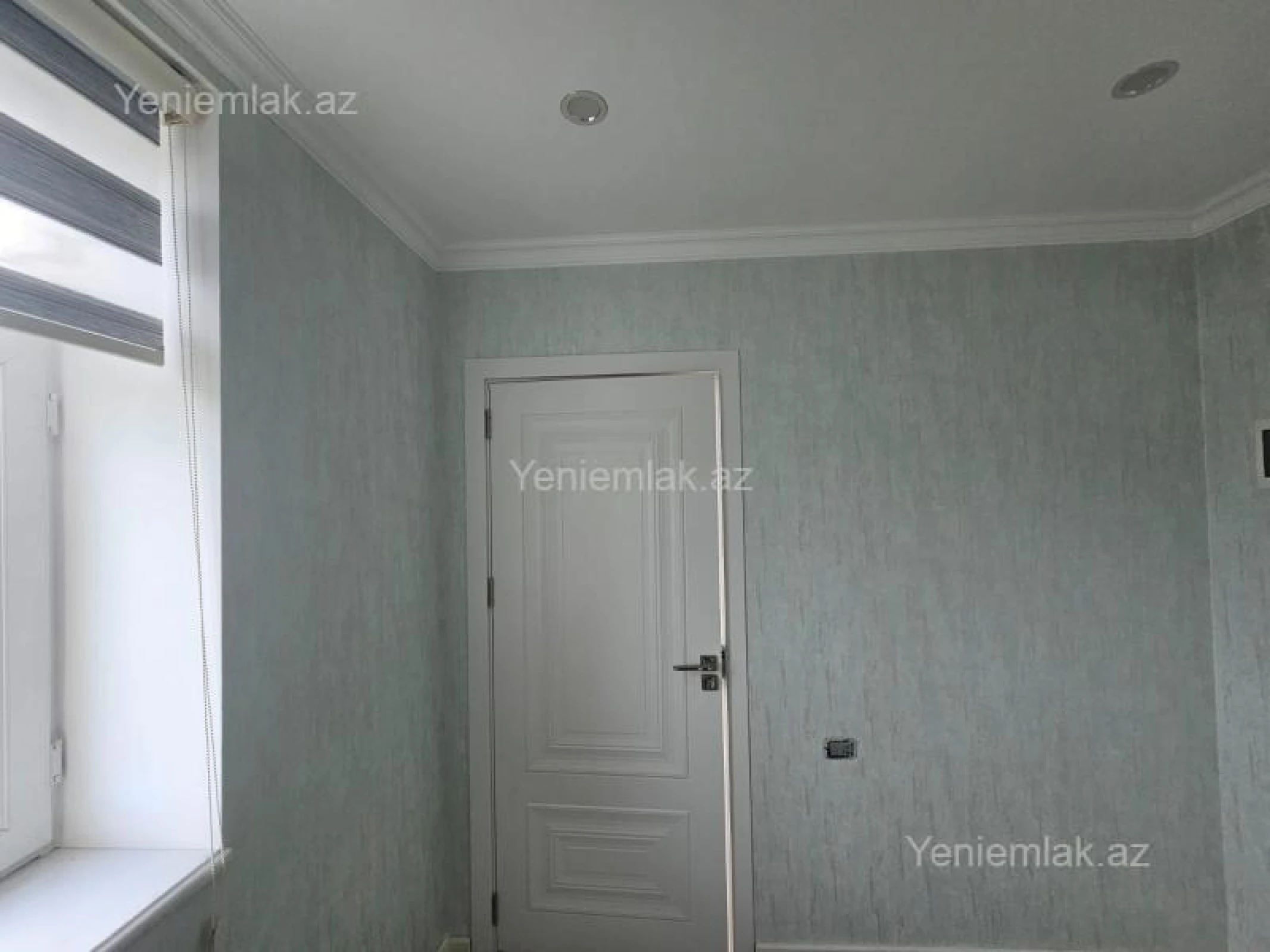 Satılır 3 otaqlı köhnə tikili 100 m²