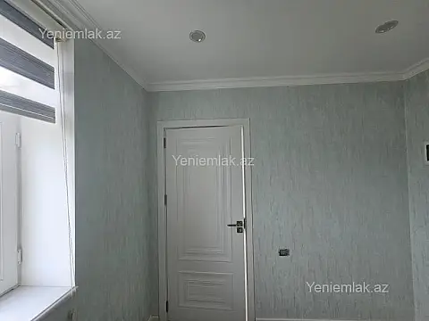 Satılır 3 otaqlı köhnə tikili 100 m²