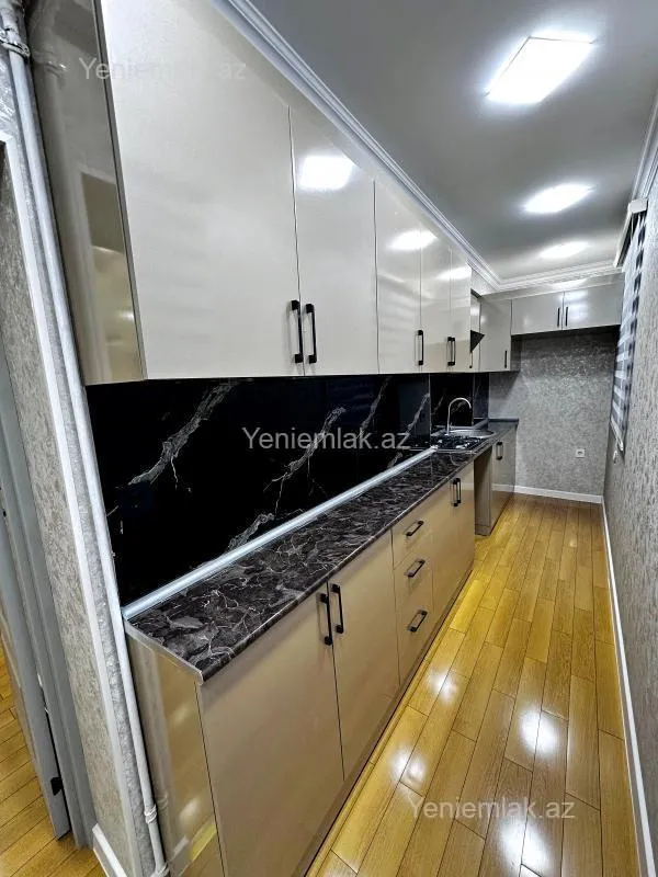 Satılır 3 otaqlı köhnə tikili 65 m²