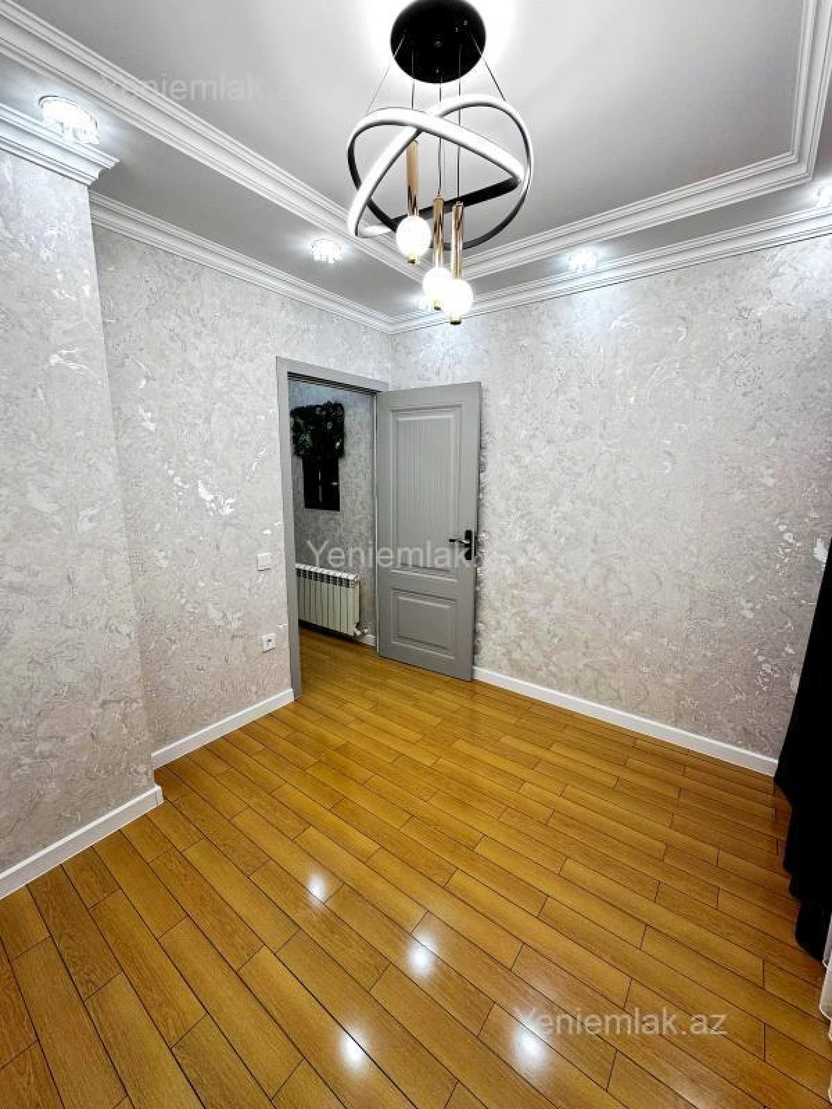 Satılır 3 otaqlı köhnə tikili 65 m²