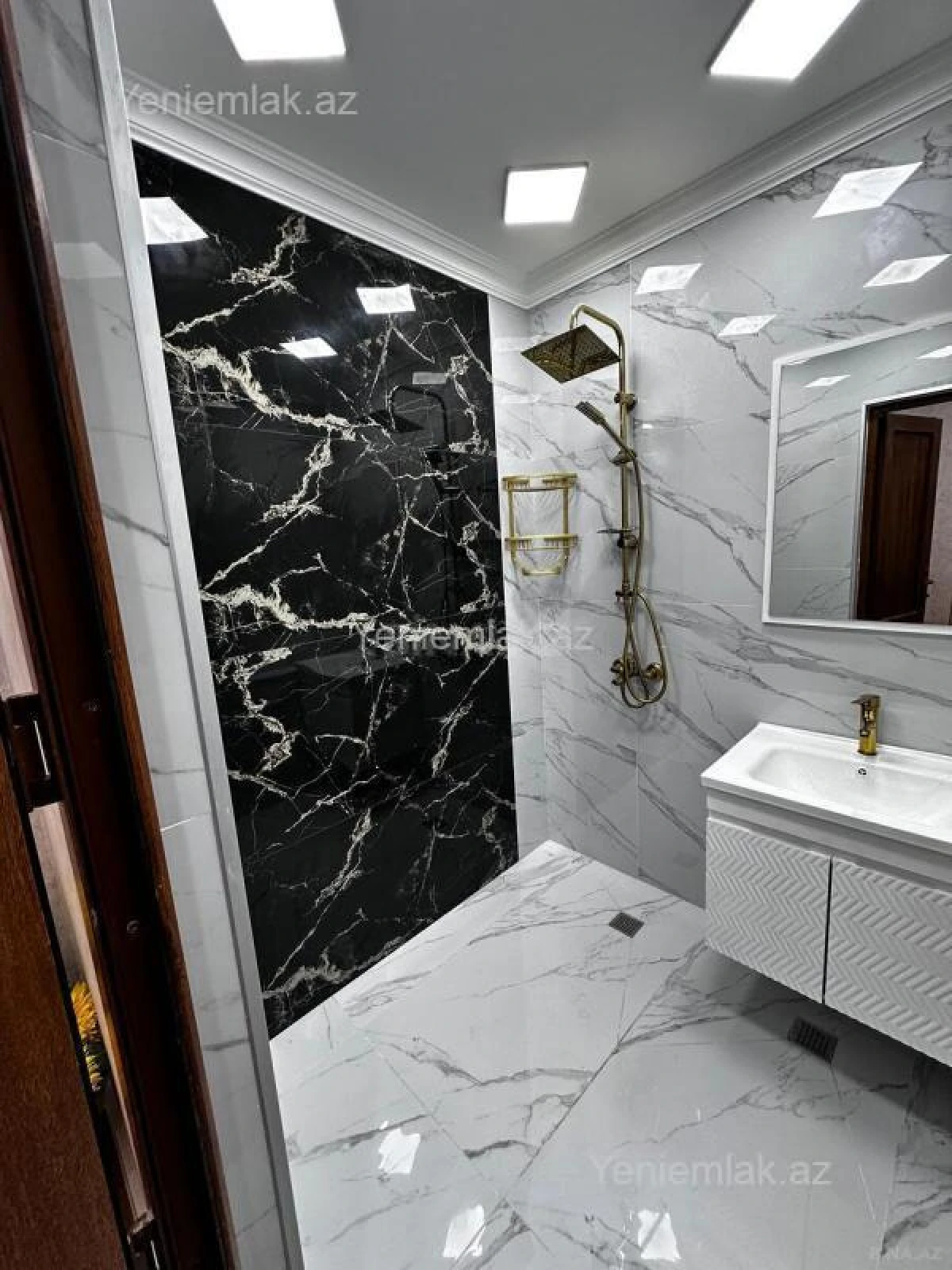 Satılır 3 otaqlı köhnə tikili 65 m²