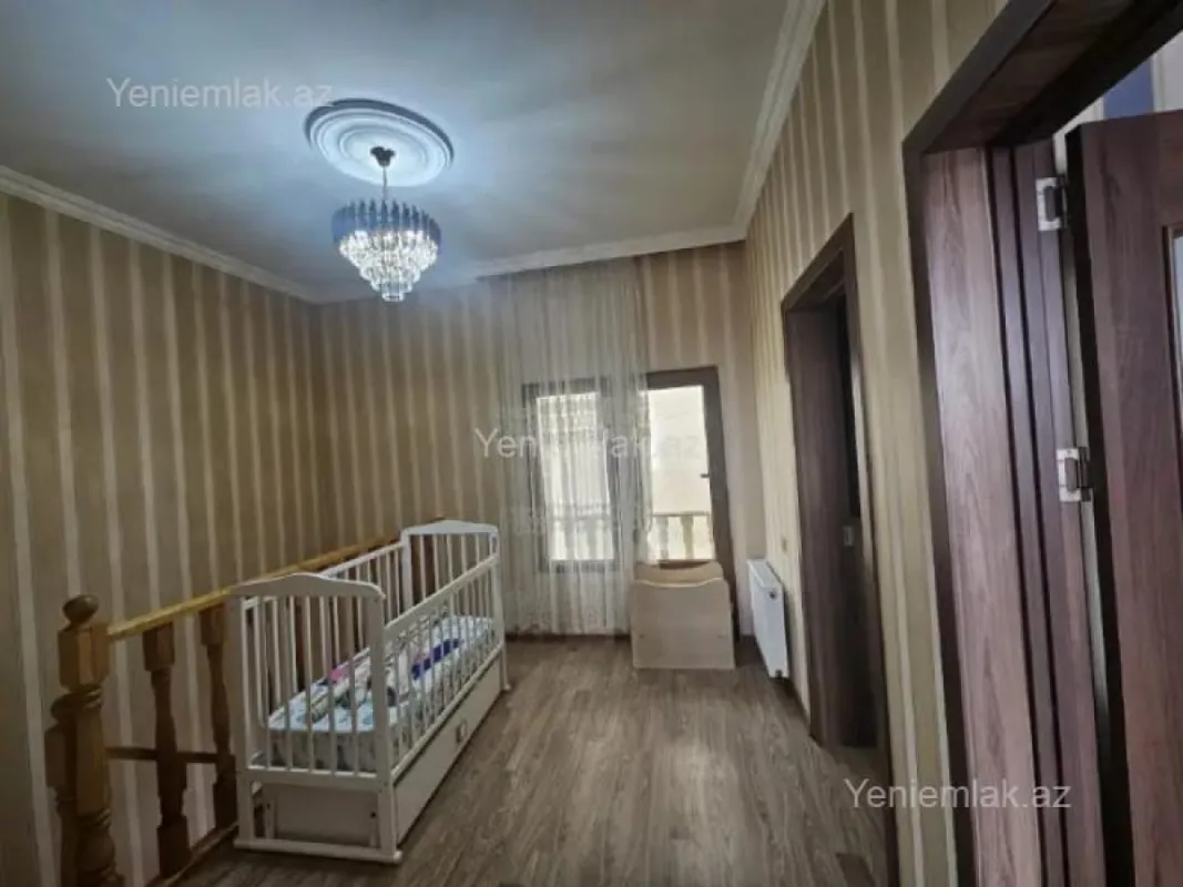 Satılır 5 otaqlı həyət evi 150 m²