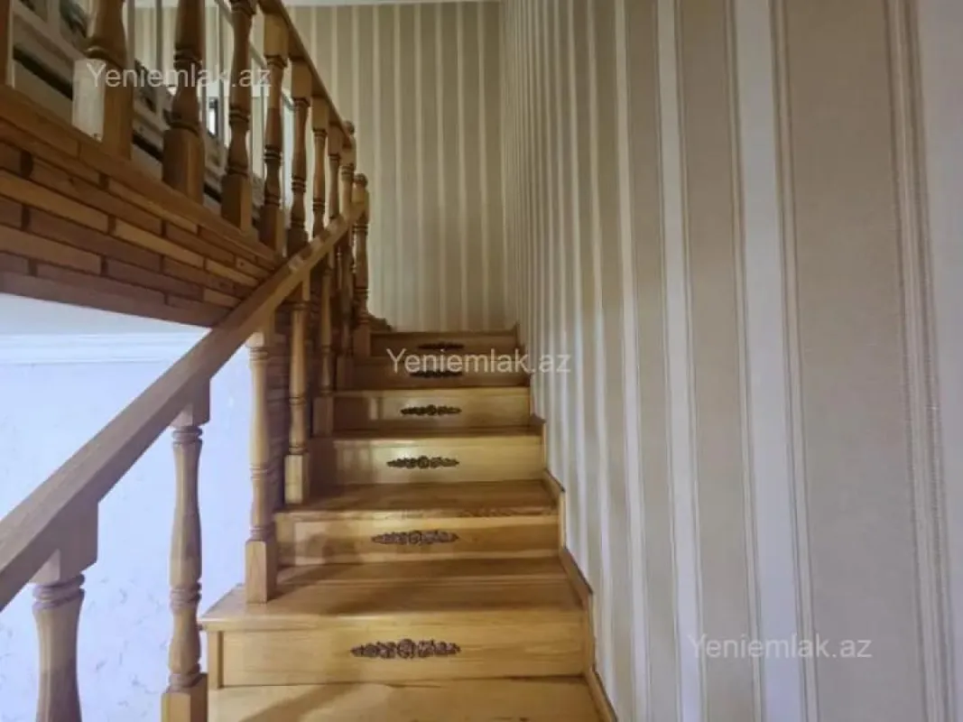 Satılır 5 otaqlı həyət evi 150 m²
