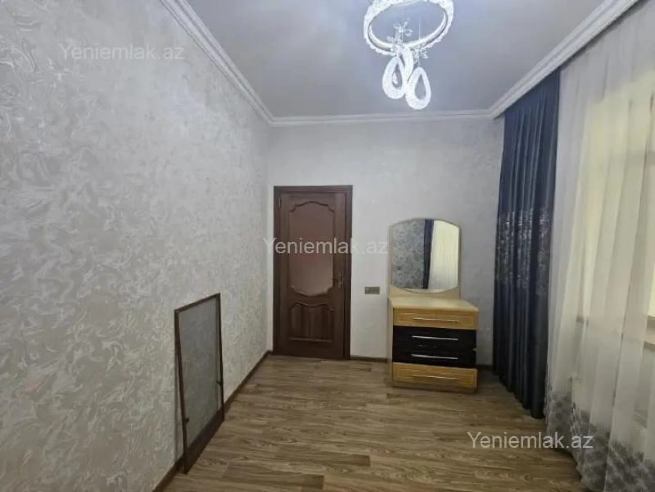 Satılır 5 otaqlı həyət evi 150 m²