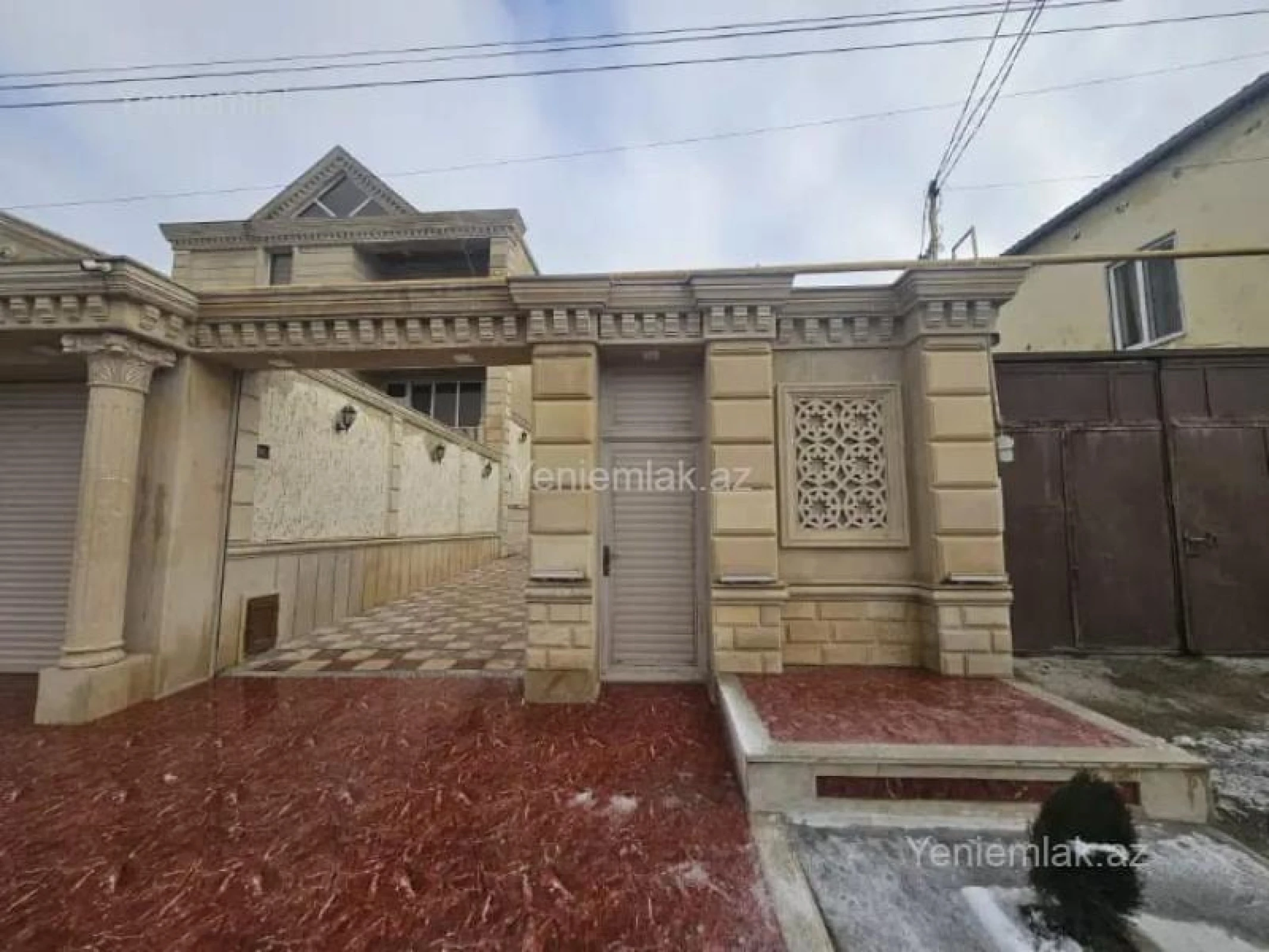 Satılır 5 otaqlı həyət evi 150 m²