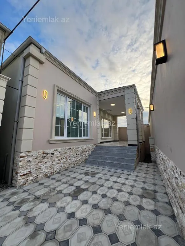 Satılır 3 otaqlı həyət evi 150 m²