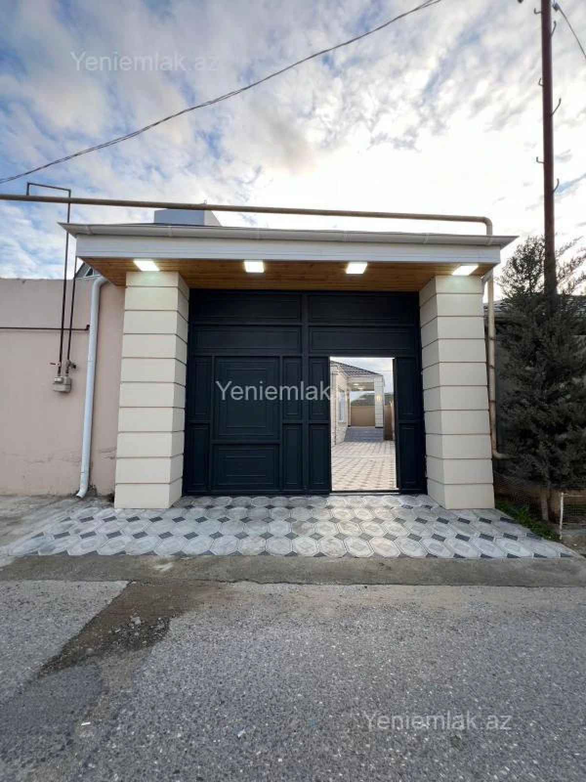 Satılır 3 otaqlı həyət evi 150 m²