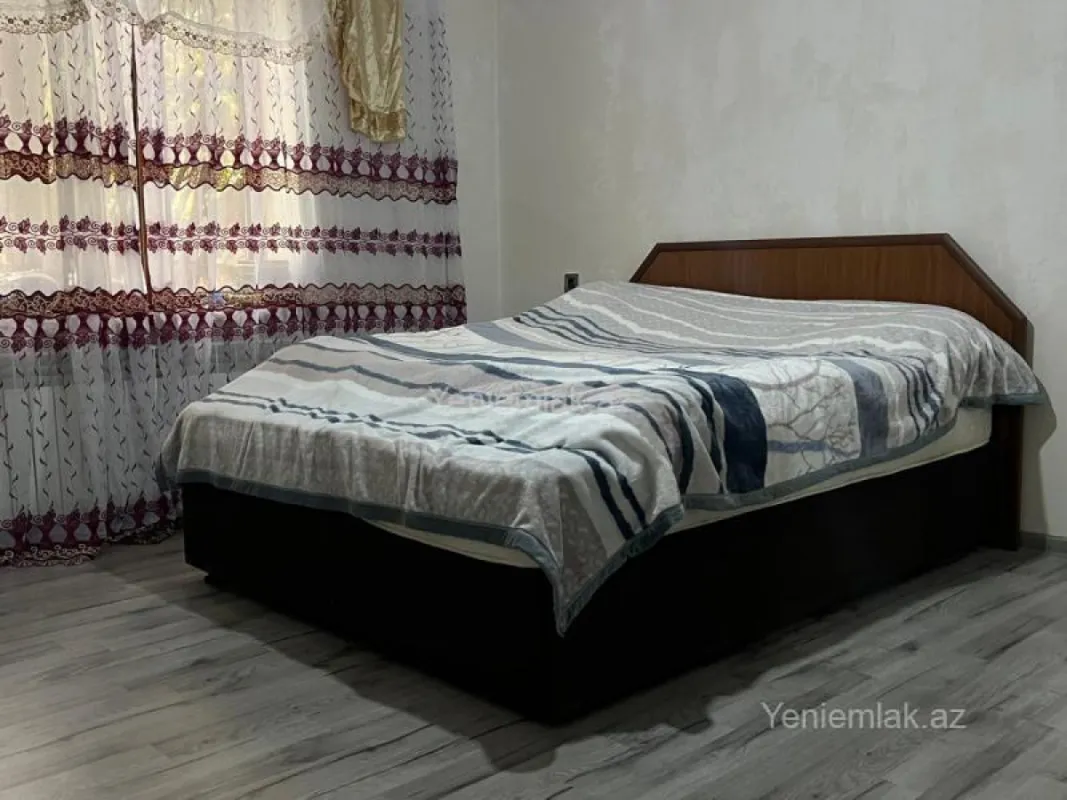 Satılır 3 otaqlı həyət evi 120 m²