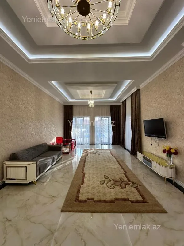 Satılır 5 otaqlı həyət evi 254 m²