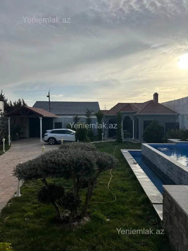 Satılır 5 otaqlı həyət evi 254 m²