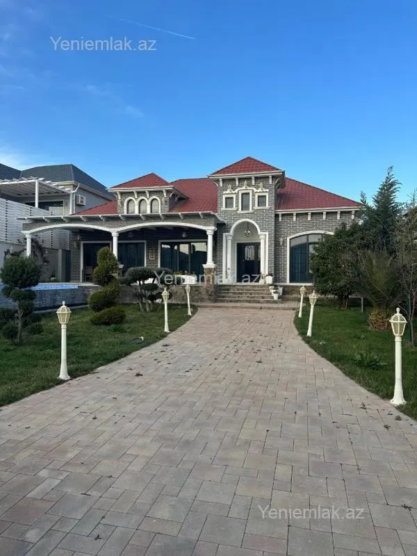 Satılır 5 otaqlı həyət evi 254 m²