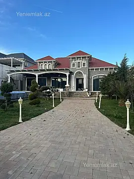 Satılır 5 otaqlı həyət evi 254 m²