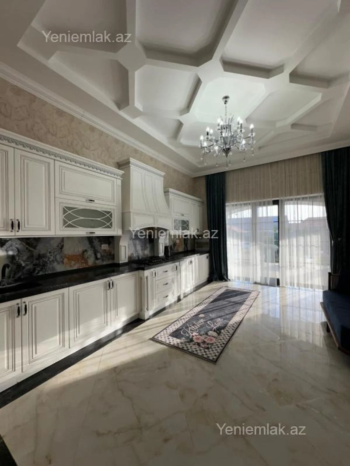 Satılır 5 otaqlı həyət evi 254 m²