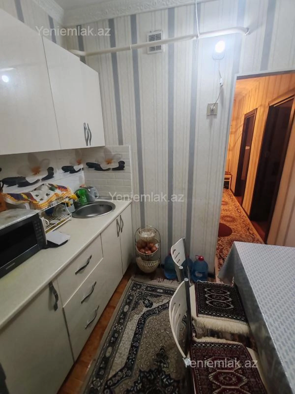 Satılır 2 otaqlı köhnə tikili 40 m²