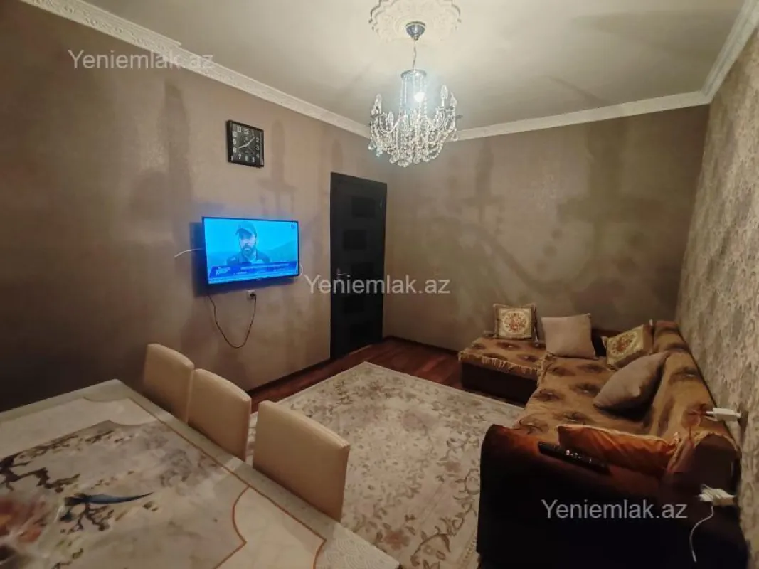 Satılır 2 otaqlı köhnə tikili 40 m²