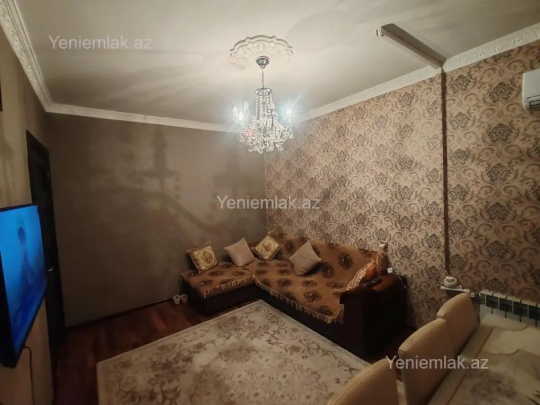 Satılır 2 otaqlı köhnə tikili 40 m²