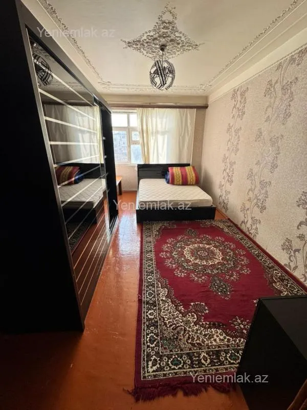 Satılır 2 otaqlı köhnə tikili 54 m²