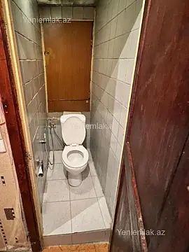 Satılır 2 otaqlı köhnə tikili 54 m²
