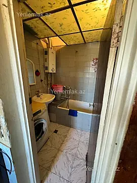 Satılır 2 otaqlı köhnə tikili 54 m²