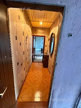 Satılır 2 otaqlı köhnə tikili 54 m²
