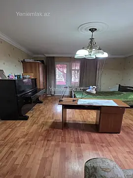 Satılır 1 otaqlı köhnə tikili 40 m²