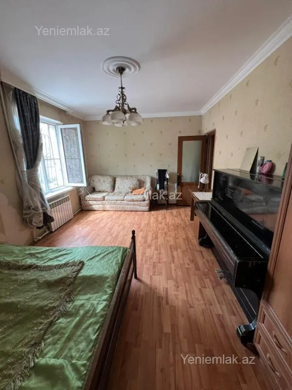 Satılır 1 otaqlı köhnə tikili 40 m²