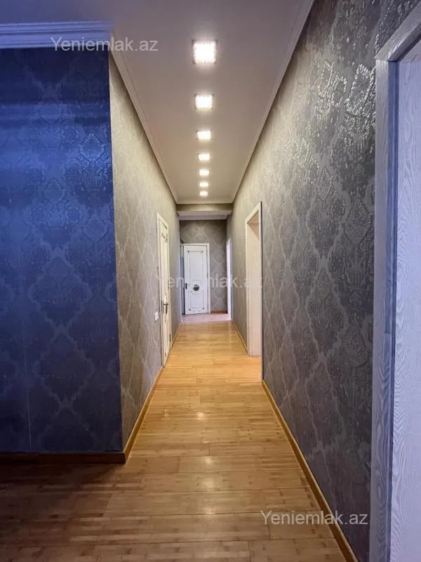 Satılır 3 otaqlı yeni tikili 134 m²