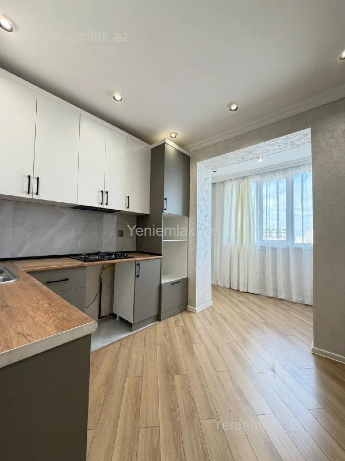 Satılır 3 otaqlı köhnə tikili 81 m²