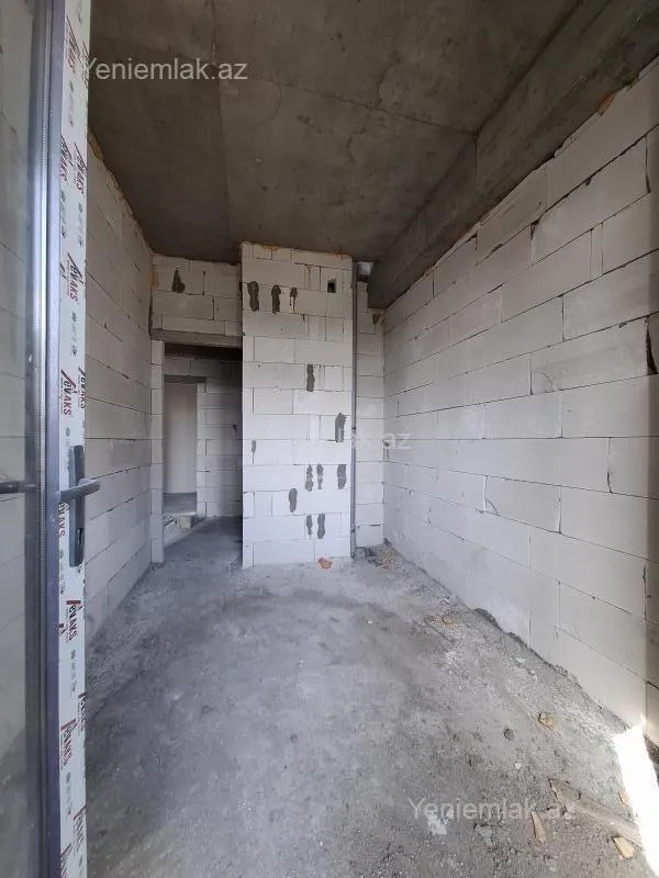 Satılır 1 otaqlı yeni tikili 38 m²