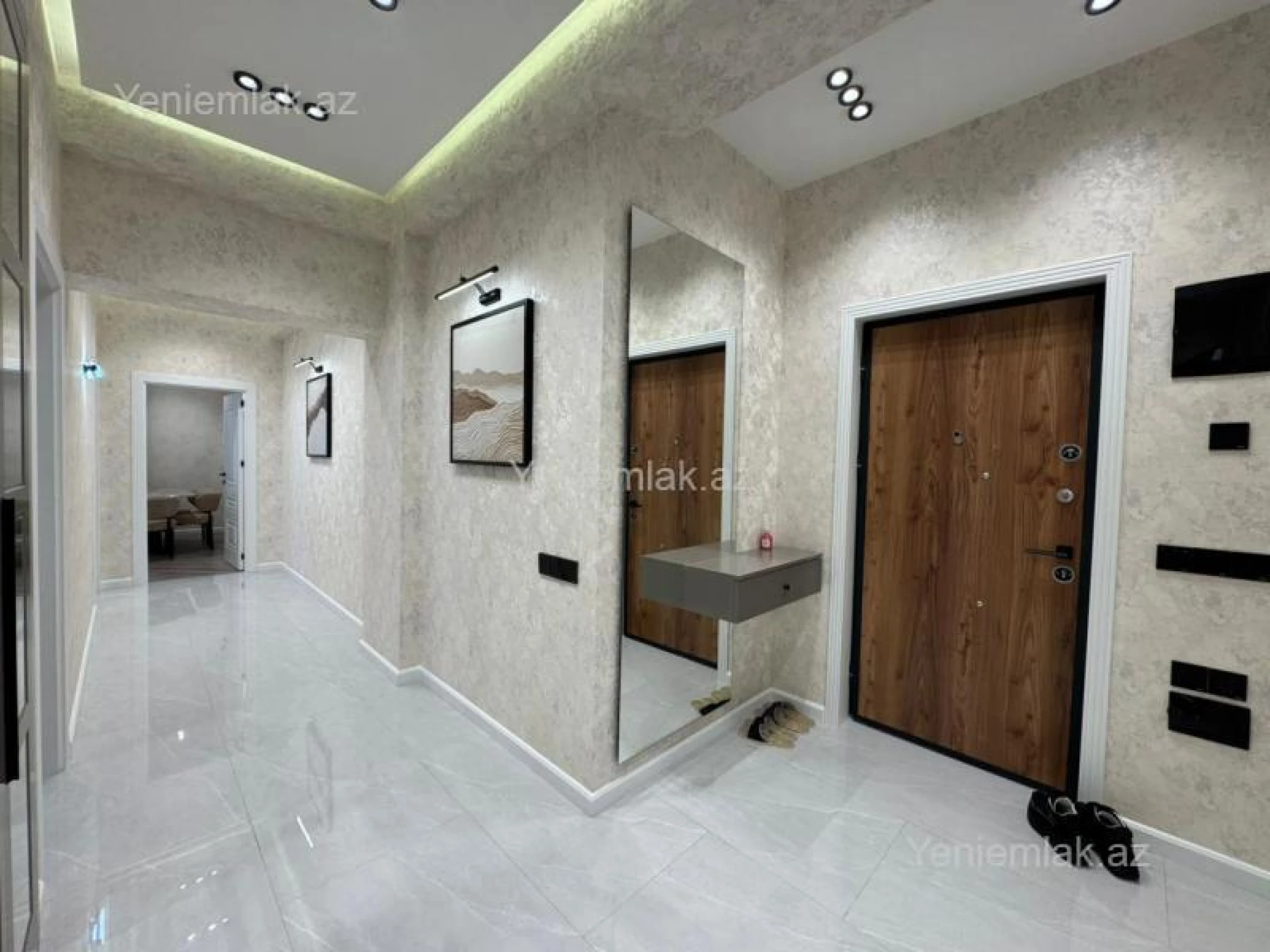 Satılır 3 otaqlı yeni tikili 91 m²