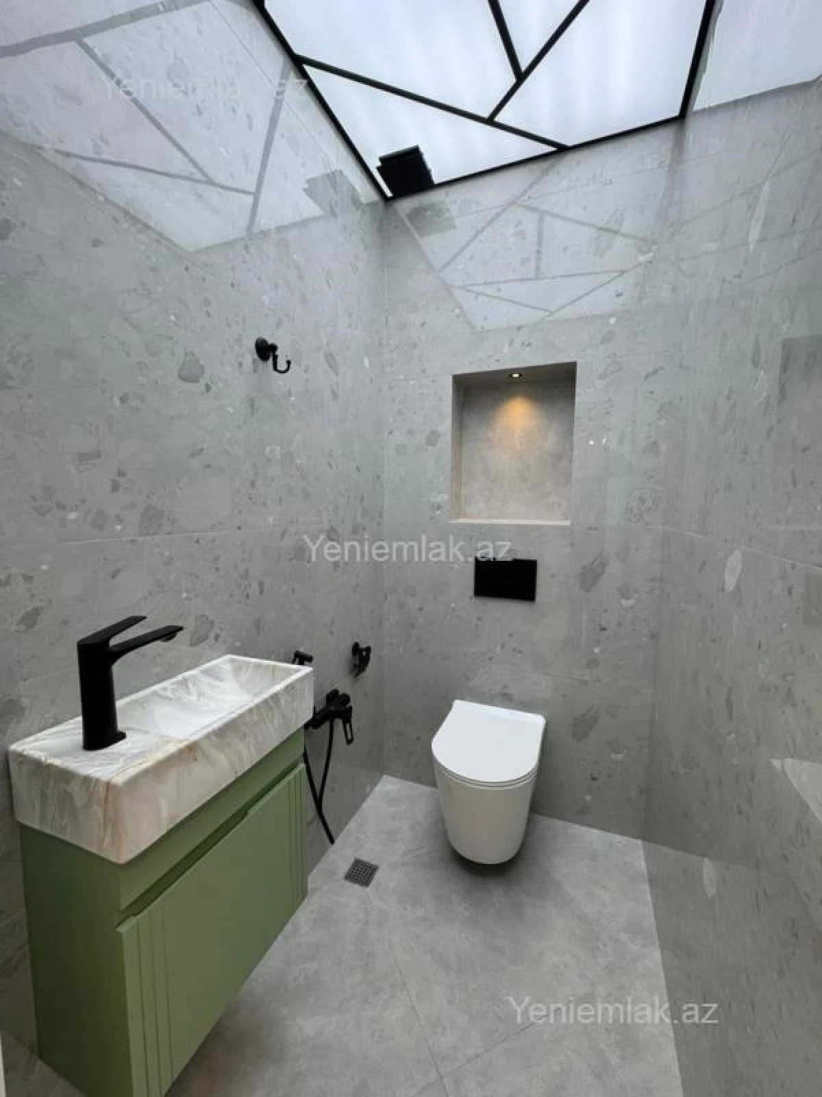 Satılır 3 otaqlı yeni tikili 91 m²