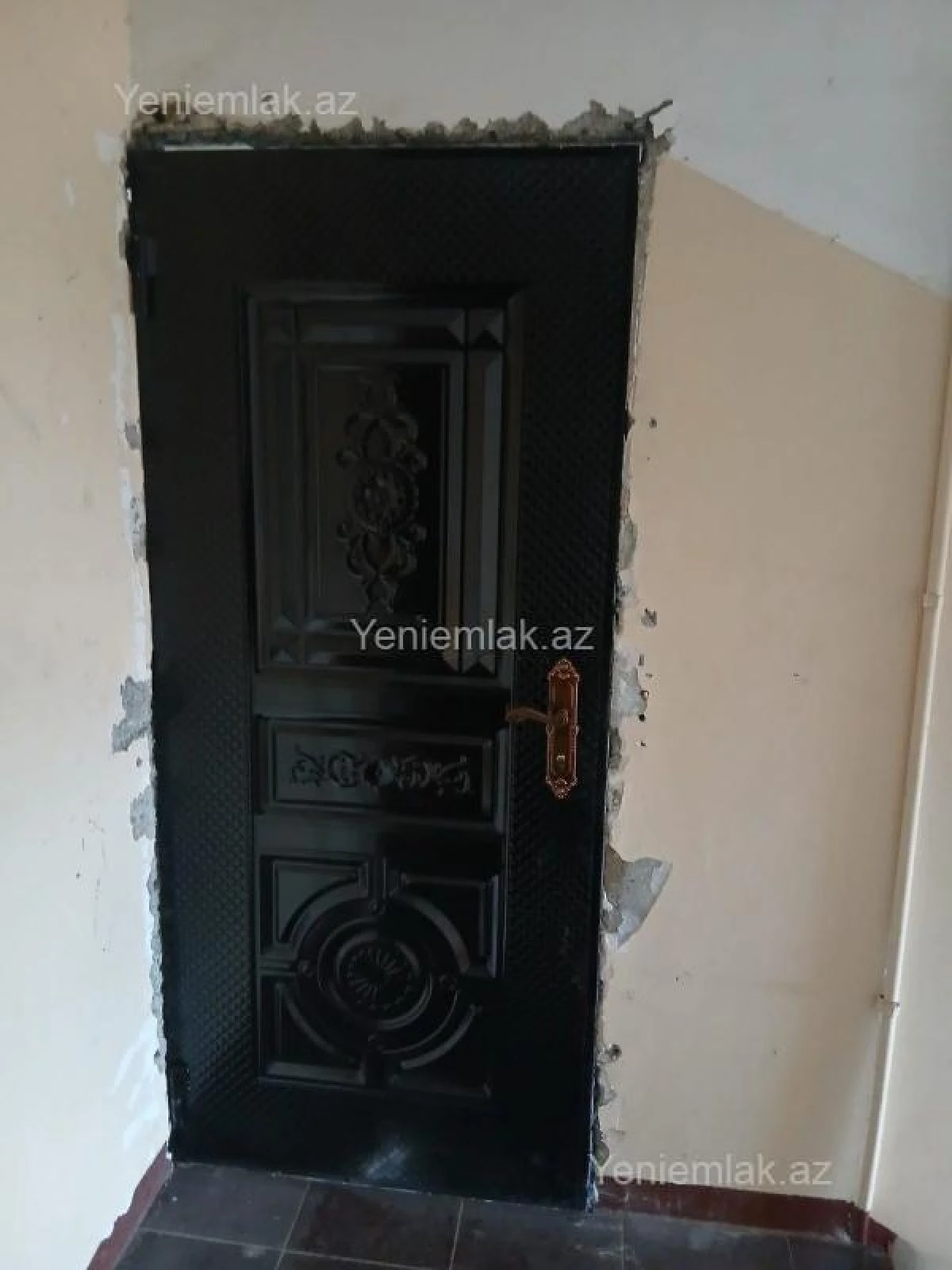 Satılır 2 otaqlı köhnə tikili 70 m²