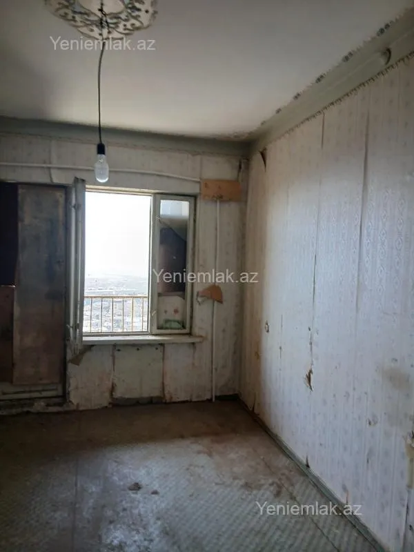 Satılır 2 otaqlı köhnə tikili 70 m²