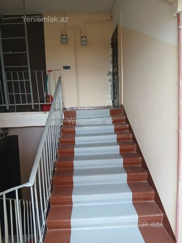 Satılır 2 otaqlı köhnə tikili 70 m²