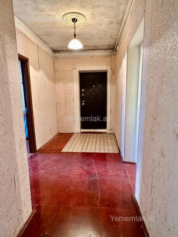 Satılır 3 otaqlı köhnə tikili 80 m²