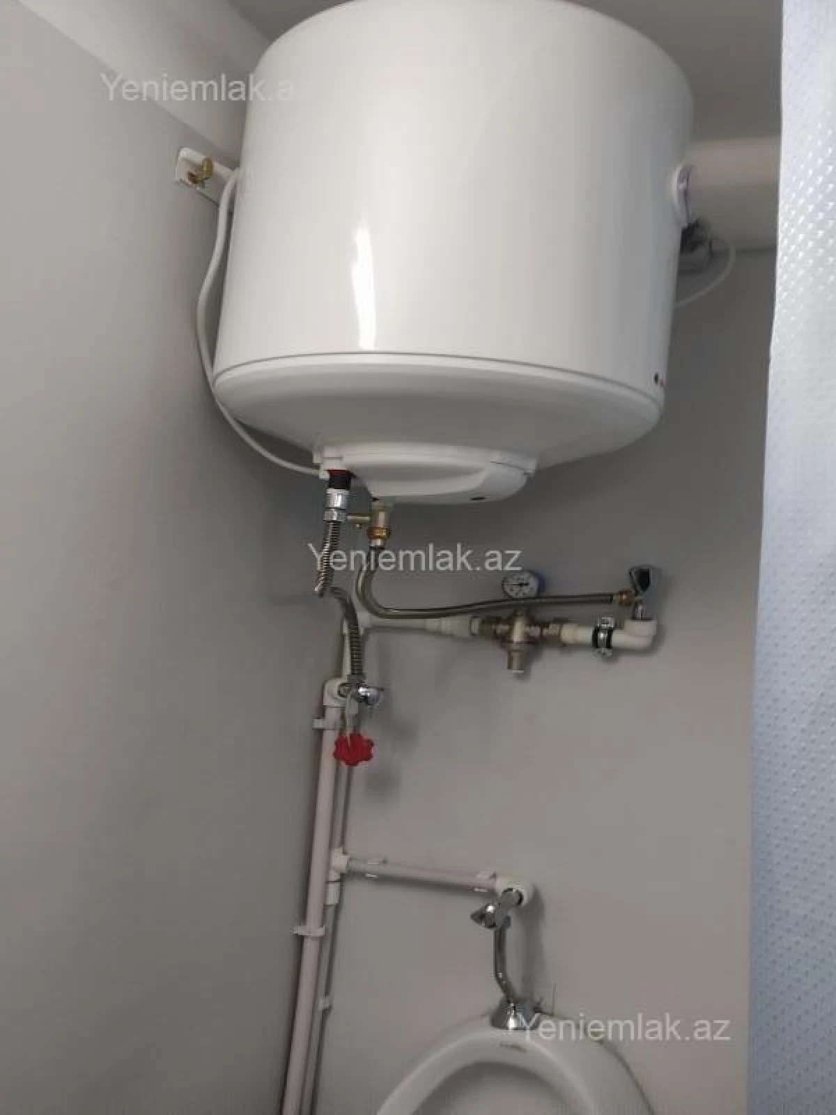 Satılır qaraj 24 m²