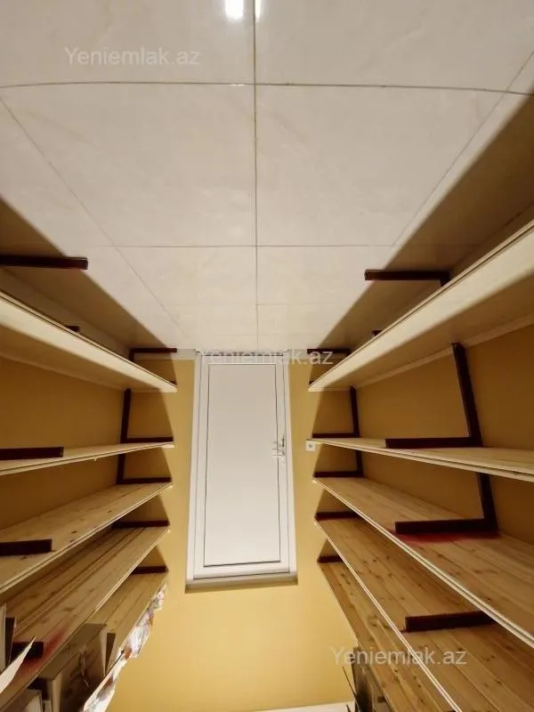 Satılır 8 otaqlı obyekt 208 m²