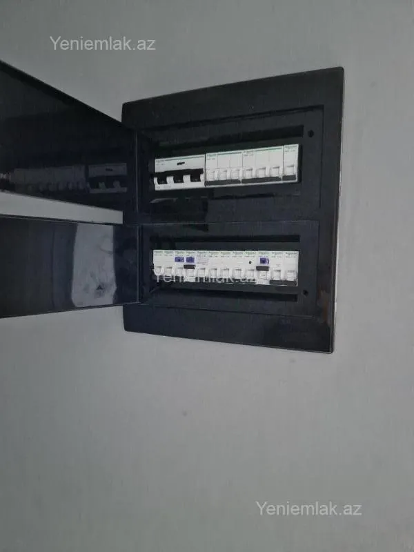 Satılır 8 otaqlı obyekt 208 m²