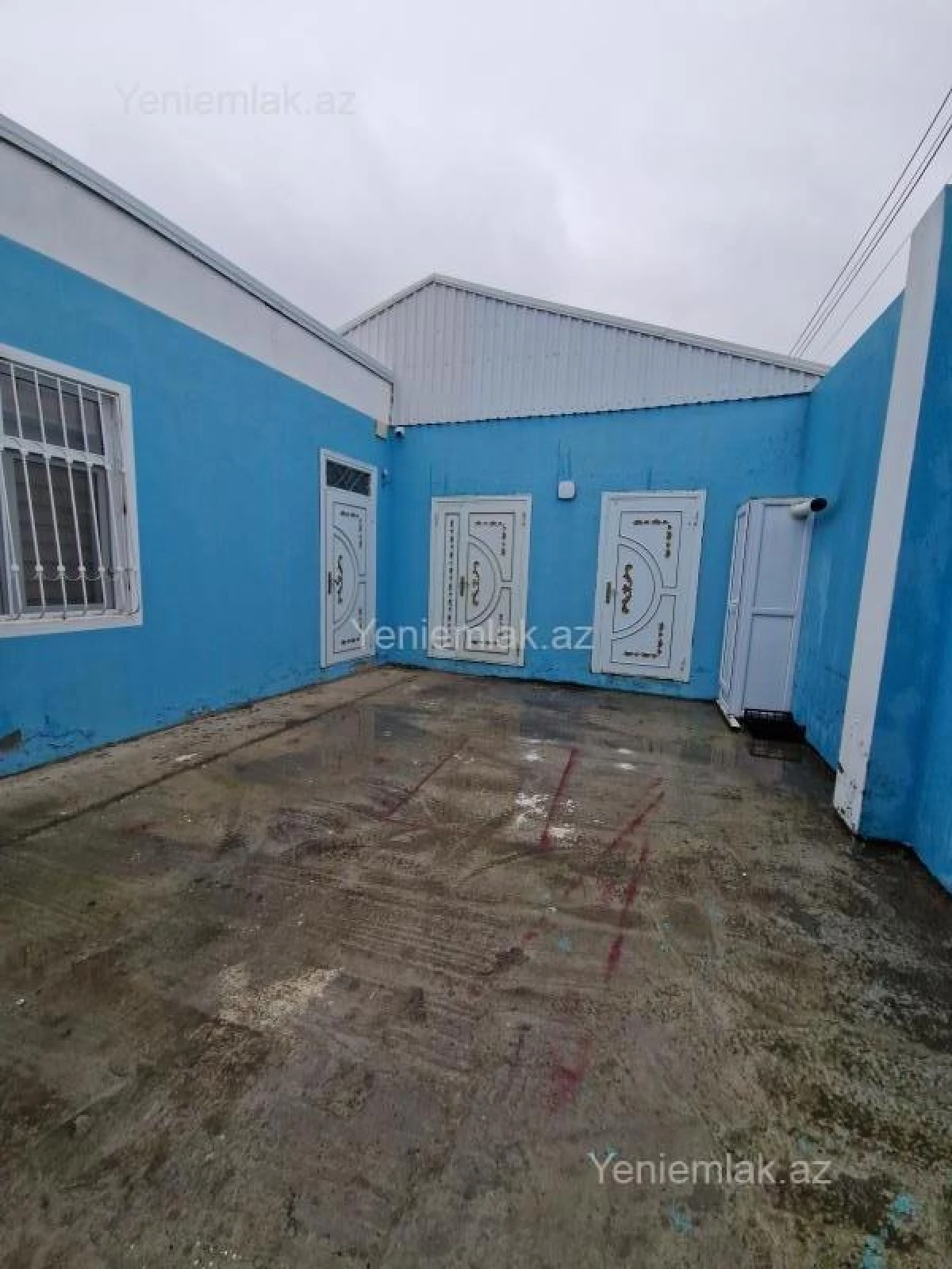 Satılır 8 otaqlı obyekt 208 m²