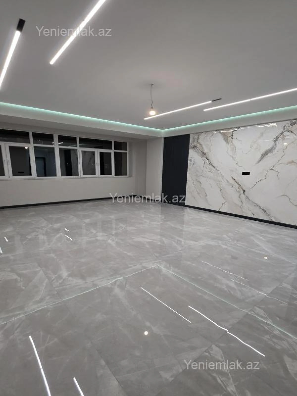 Satılır 3 otaqlı yeni tikili 130.3 m²