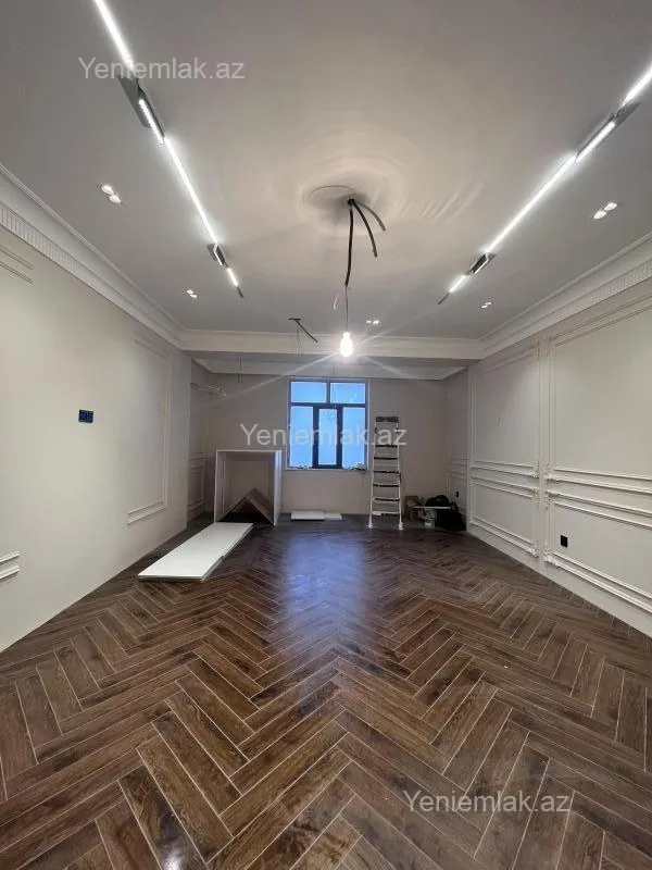 Satılır 3 otaqlı yeni tikili 107 m²