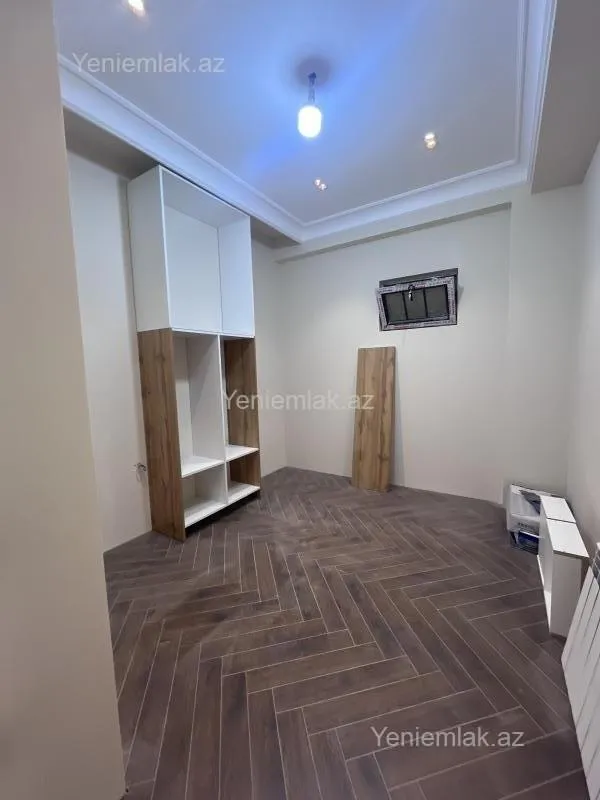Satılır 3 otaqlı yeni tikili 107 m²