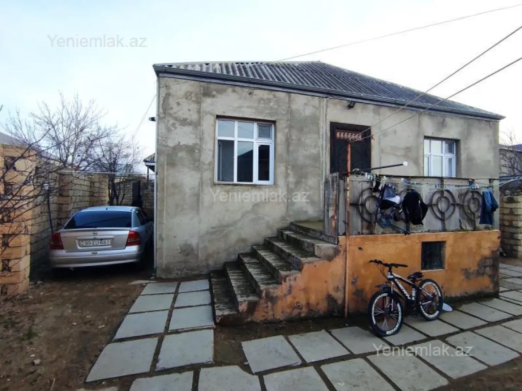 Satılır 3 otaqlı həyət evi 10 m²