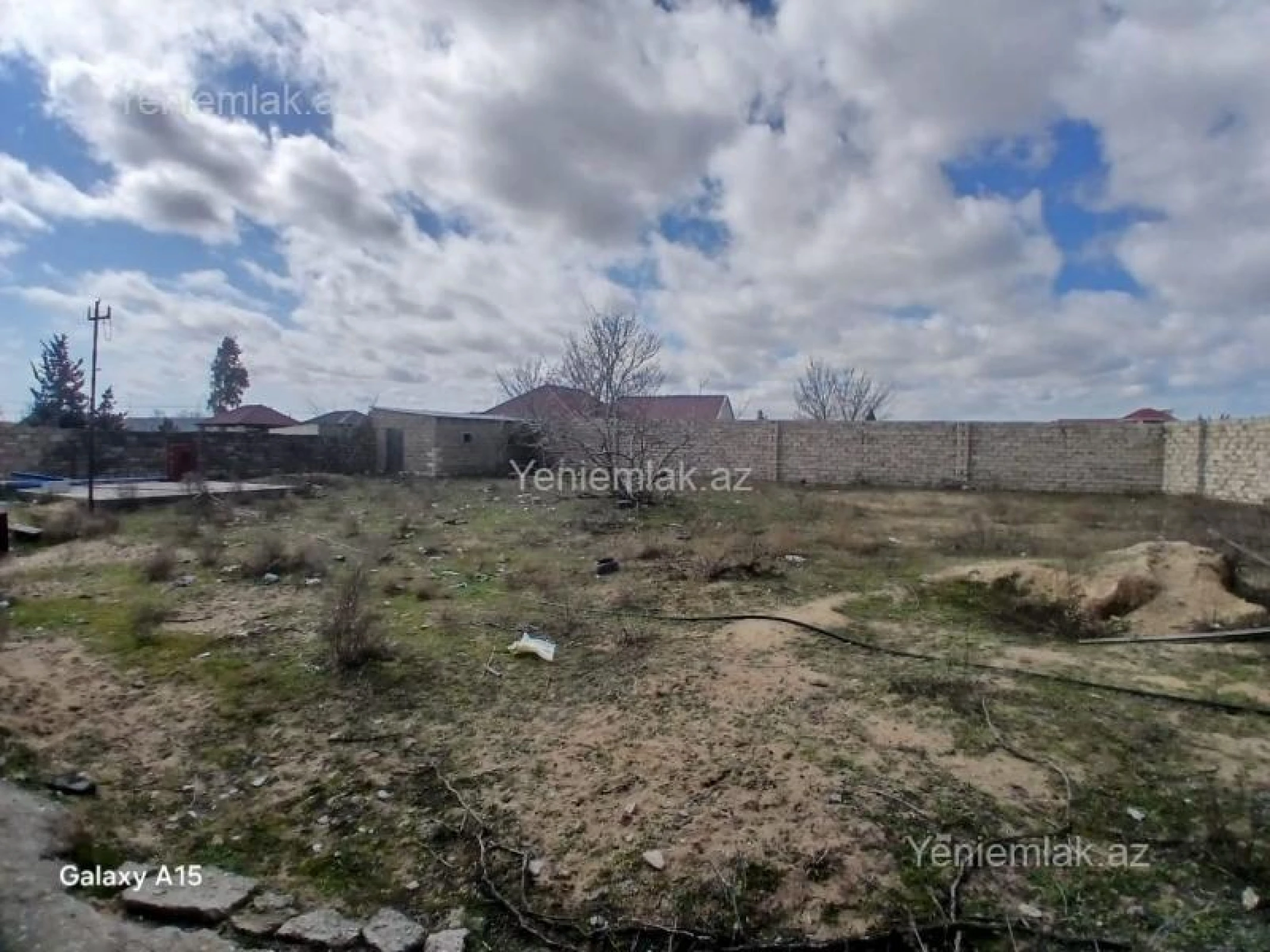 Satılır 5 otaqlı həyət evi 260 m²