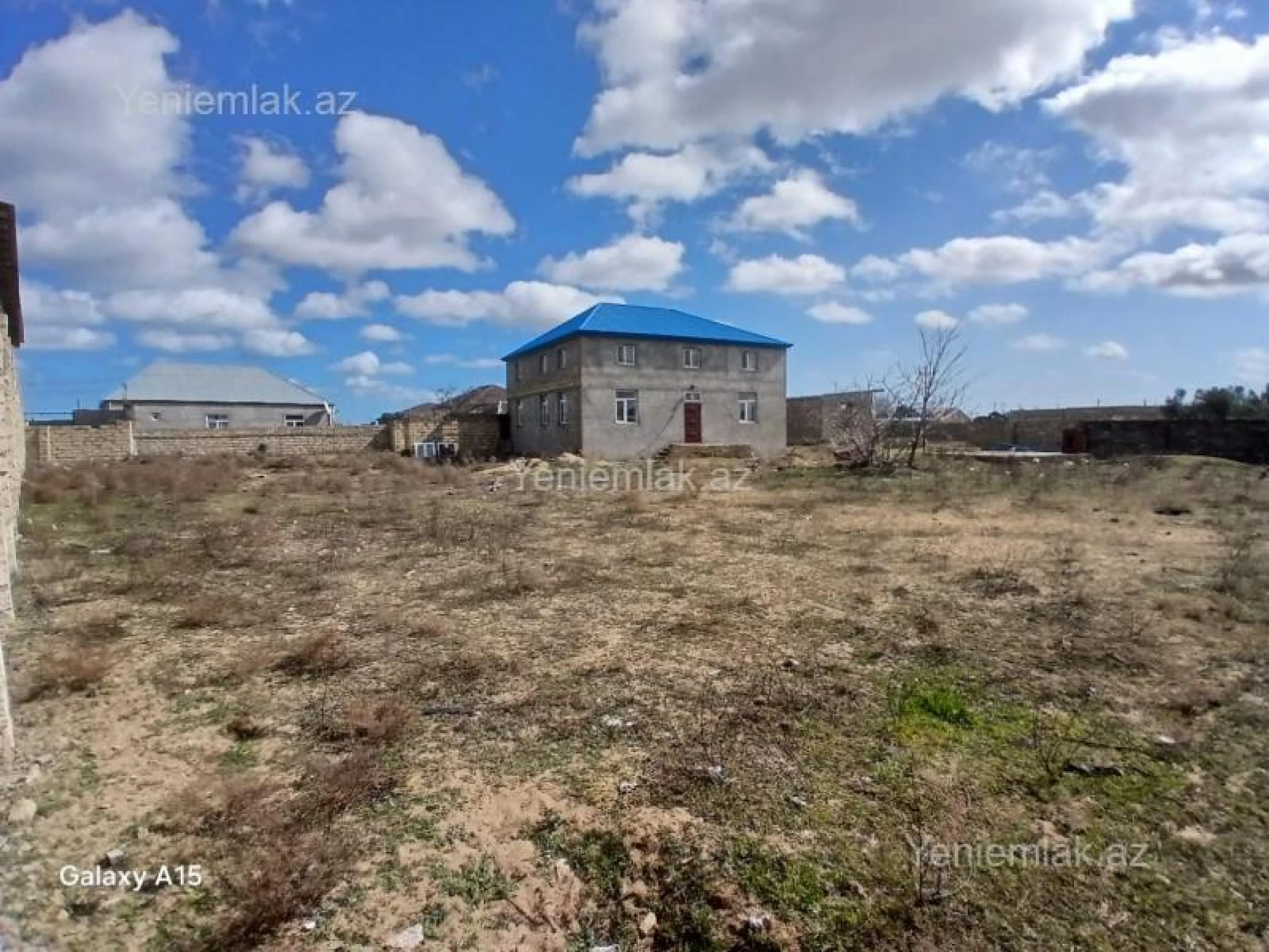 Satılır 5 otaqlı həyət evi 260 m²