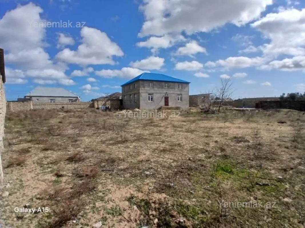 Satılır 5 otaqlı həyət evi 260 m²